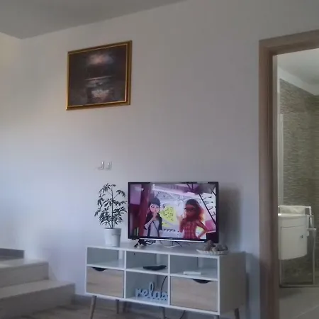 Nikol
